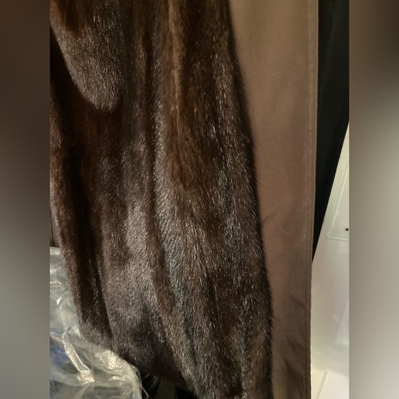 Rain coat Mink fur 🧥 approximate size L/XL (12/14) in good condition winter coat - Picture 9 of 9